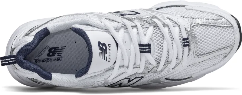 530 Fashion-forward style Reinforced toe cap