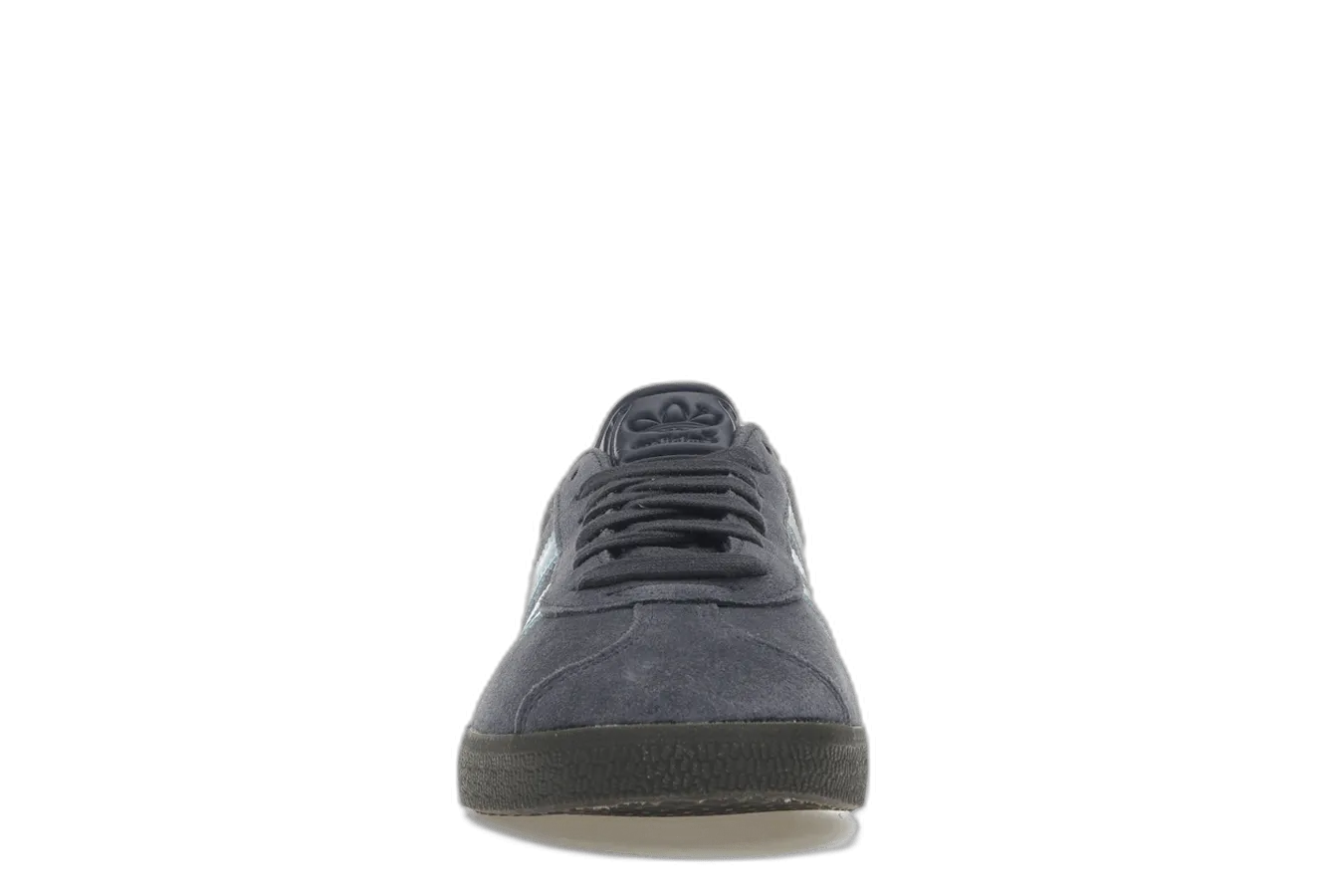 Office Look Street Mode Adidas Gazelle Shadow Navy Gum