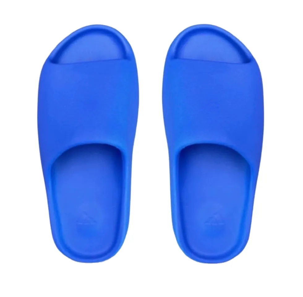 Adidas Yeezy Slide 'Azure' for fun runs Arch Booster