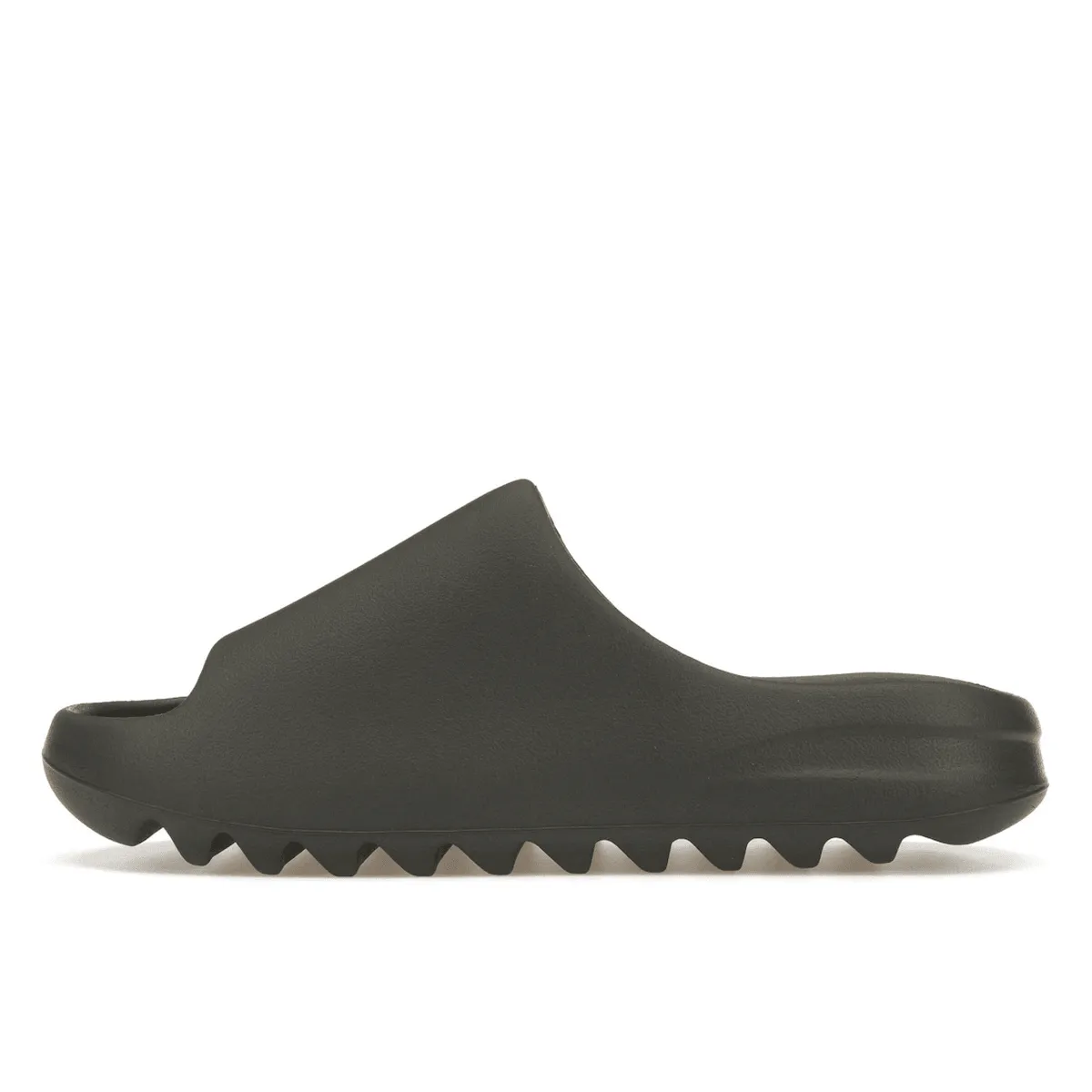 Travel Outfit Adidas Yeezy Slide Granite