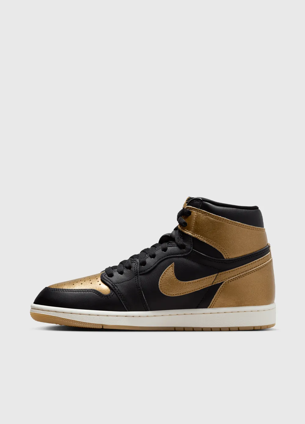 Bold piece Air Jordan 1 Retro High OG 'Metallic Gold' Sneakers