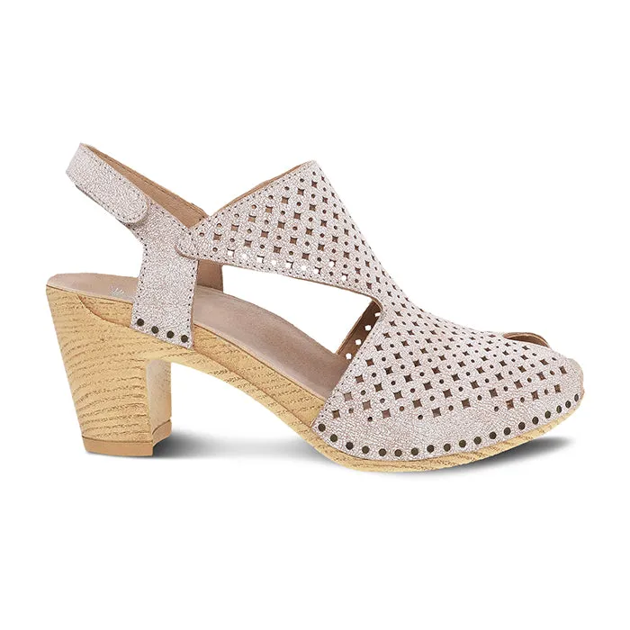 Sporty Sandals for Summer hypoallergenic material Womens Dansko Teagan in White Vintage