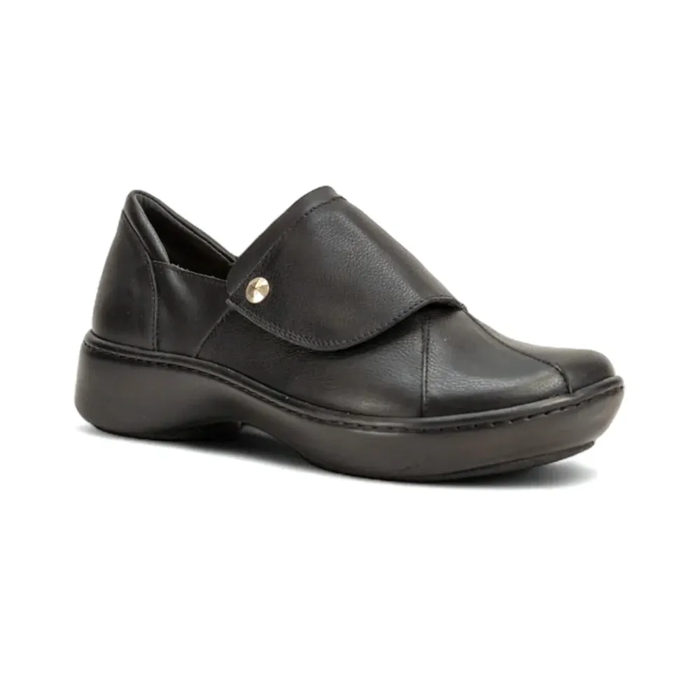 Lagoon Shoe Traditional Athletic Fit
