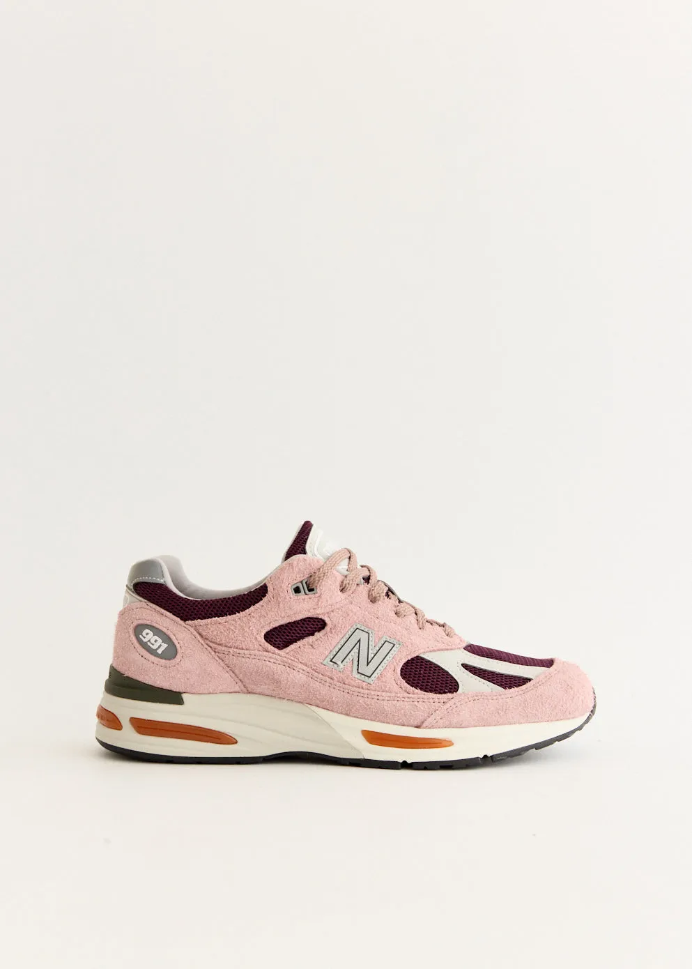 MADE in UK 991v2 'Deauville Mauve' Sneakers tint proven