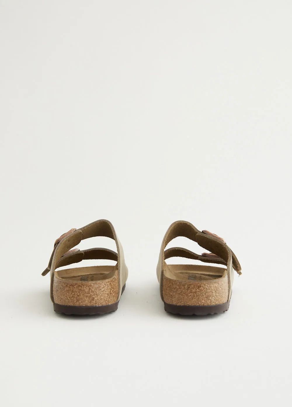 hot climate outfit pairing Arizona Regular Sandals
