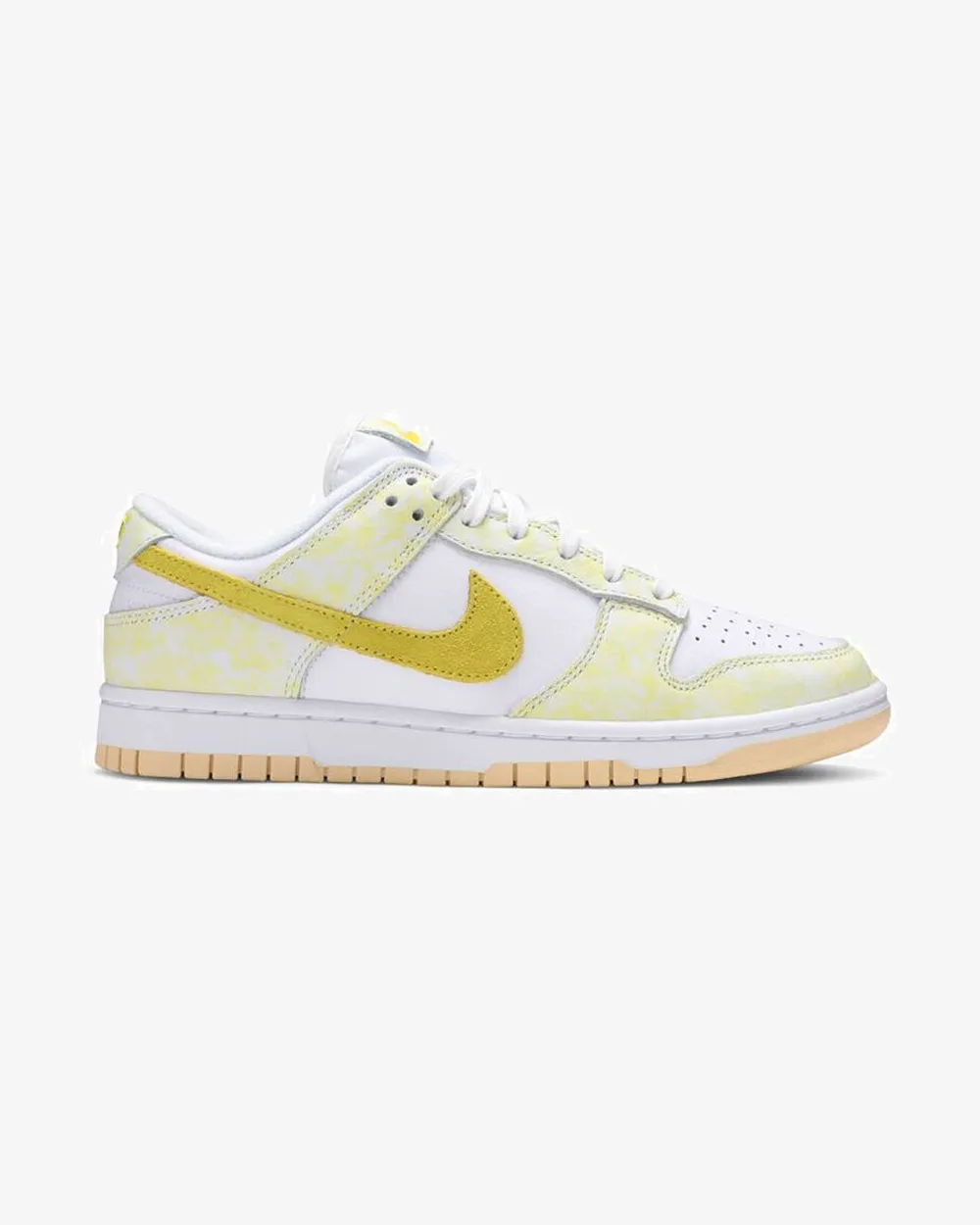 Comfort support NIKE DUNK LOW WMNS YELLOW STRIKE