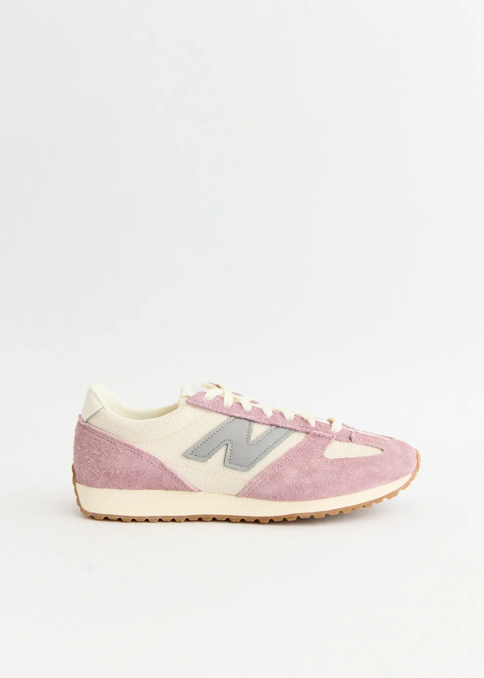 Built-In Support 471 'Ice Wine' Sneakers