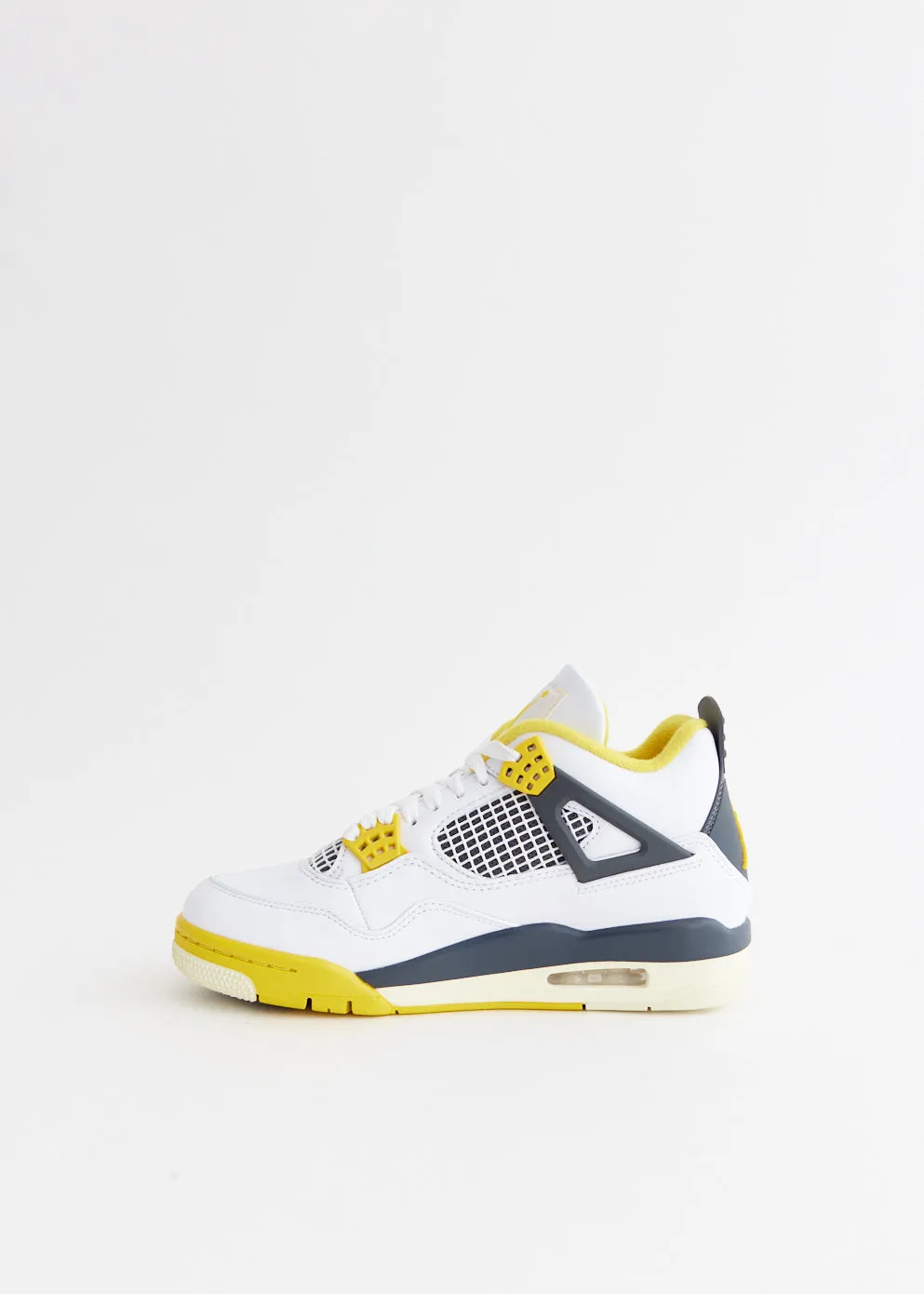 Grab Quick Plain look Women's Air Jordan 4 'Vivid Sulphur' Sneakers