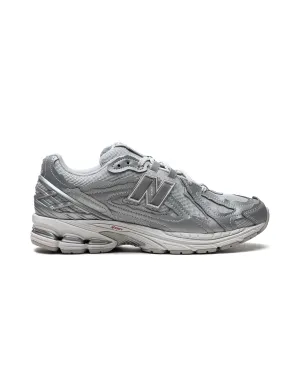 New Balance 1906D Protection Pack Silver Metallic user - friendly teenagers