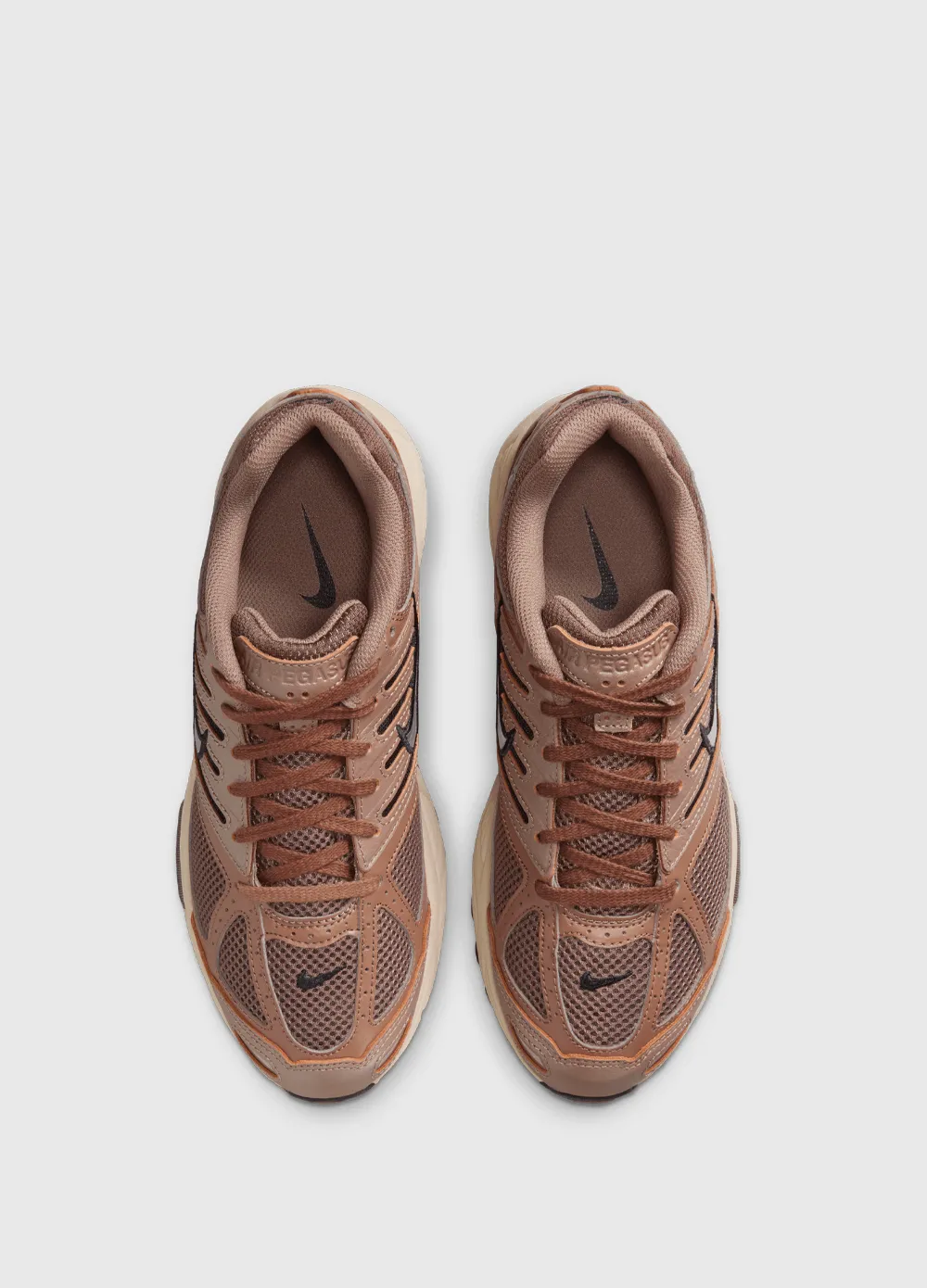 Comfy Layer Group Pace Women's Air Pegasus 2005 COR 'Mink Brown' Sneakers