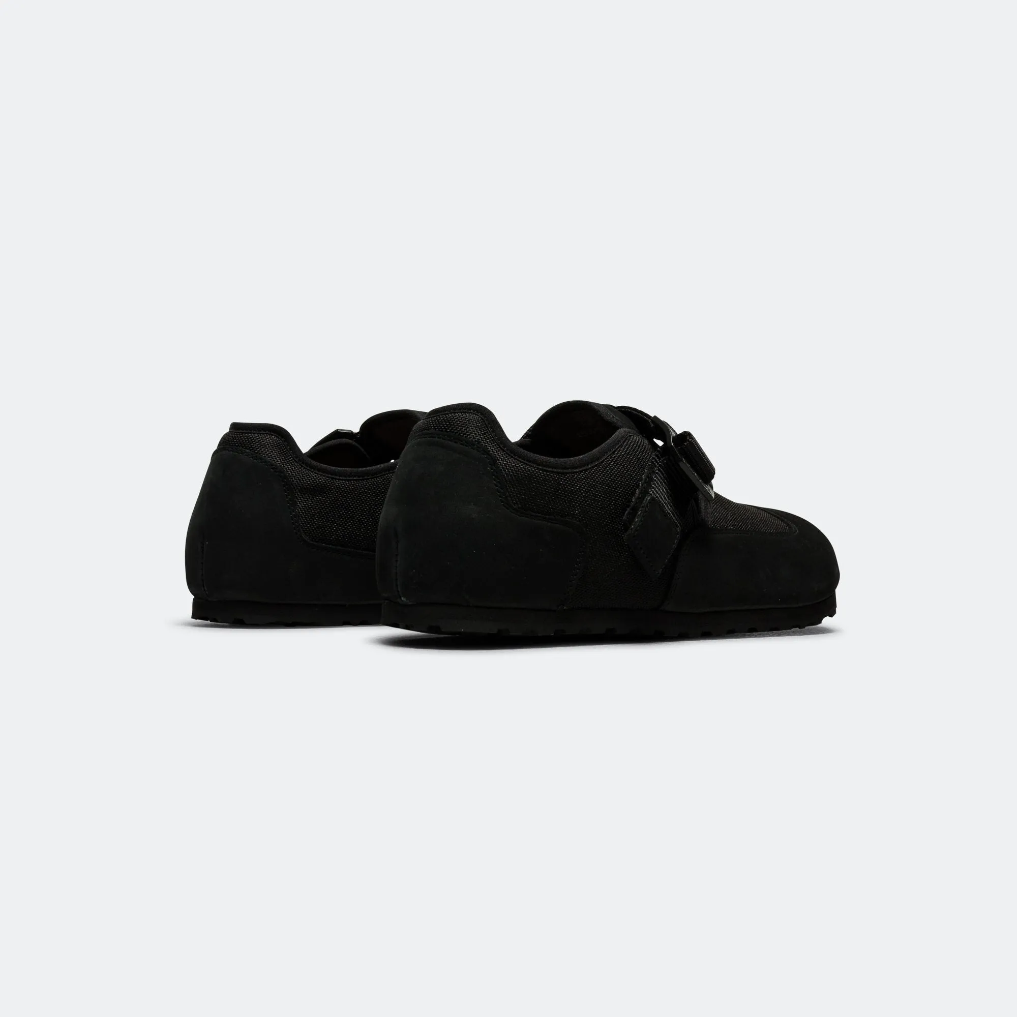 Comfortable Yet Stylish London Nova - Black Nubuck Leather/Textile