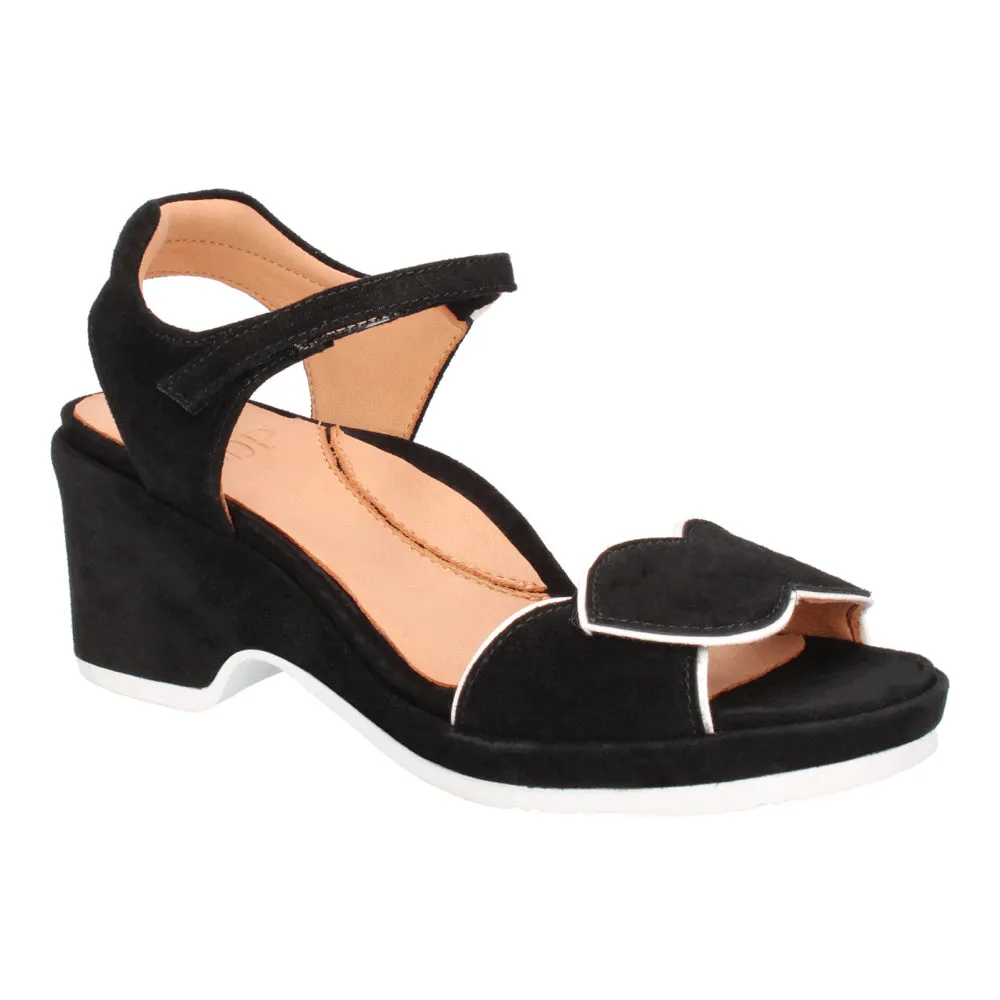 Marora Strap Heel soccer players