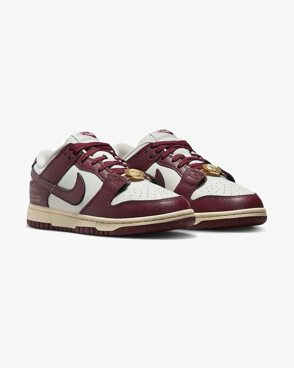 Carefree Fit NIKE DUNK LOW SE WMNS JUST DO IT 'SAIL TEAM RED'