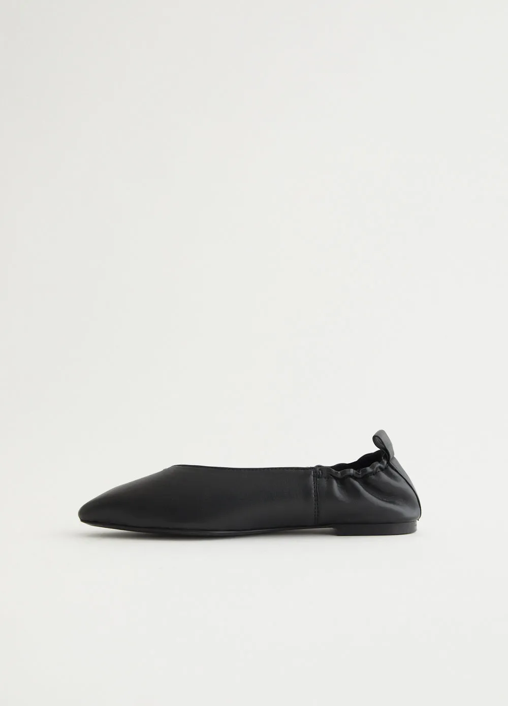 Knit Upper Scratch   Resistant Brie Flats