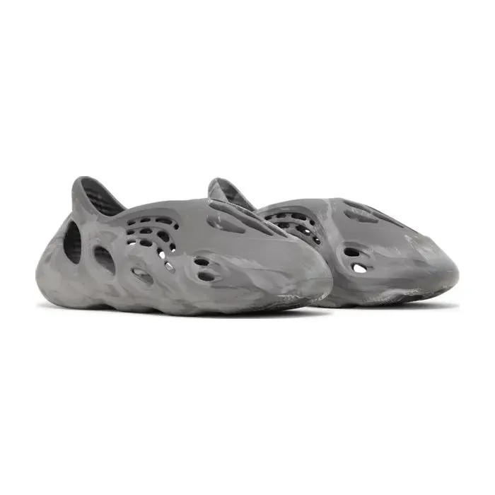 Subtle Yeezy Foam Runner 'MX Granite'