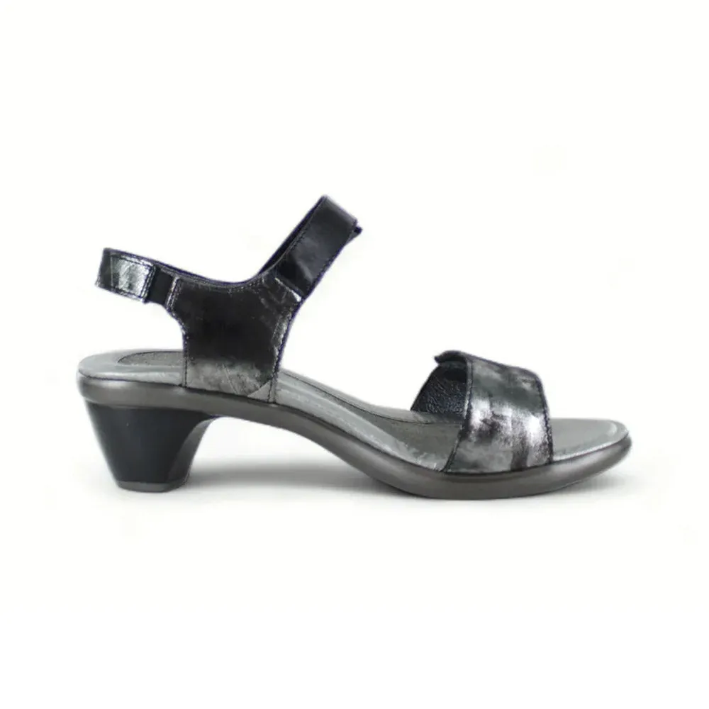 sport - wear Cushioned Sole Extant Avant Garde Sandal (40043)