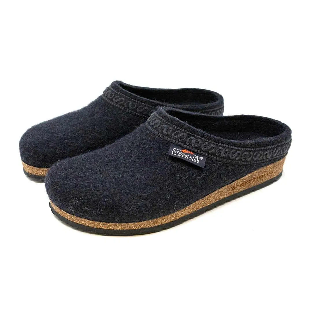 Hiking Gear Women's Original 108 Wool Clog - Wide