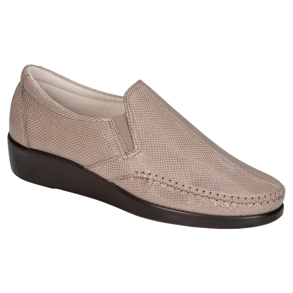 Dream - Mushroom Snake Walk Around Heel