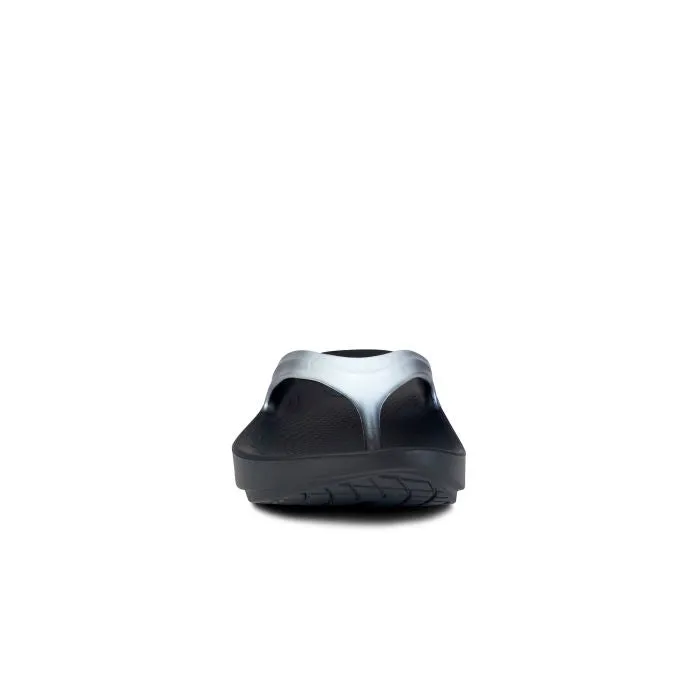 Foot Flex Slip-On Versatility Womens Oofos Oolala Luxe in Frost
