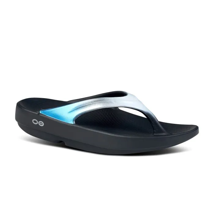 Walking Sandals White Clean Womens Oofos Oolala Luxe in Frost