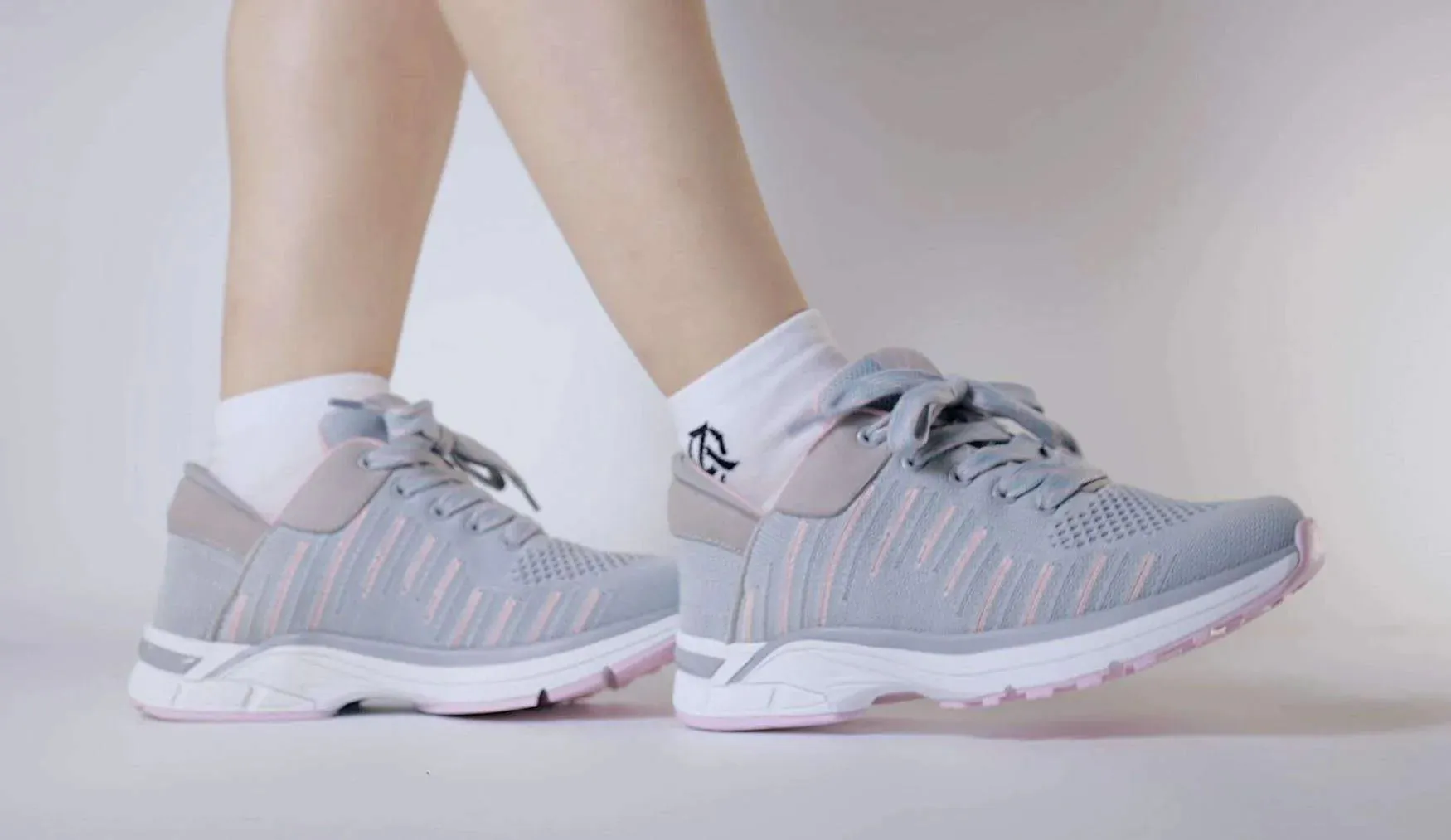 Zebra Hands-Free Sneaker trendy - style shoes industry - standard