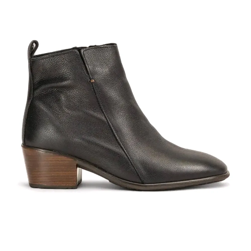 outdoor shoe functions Soft Lining Ethic (17498)