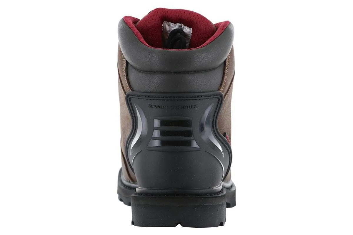 Avenger 7546 Composite Toe Boot outsole