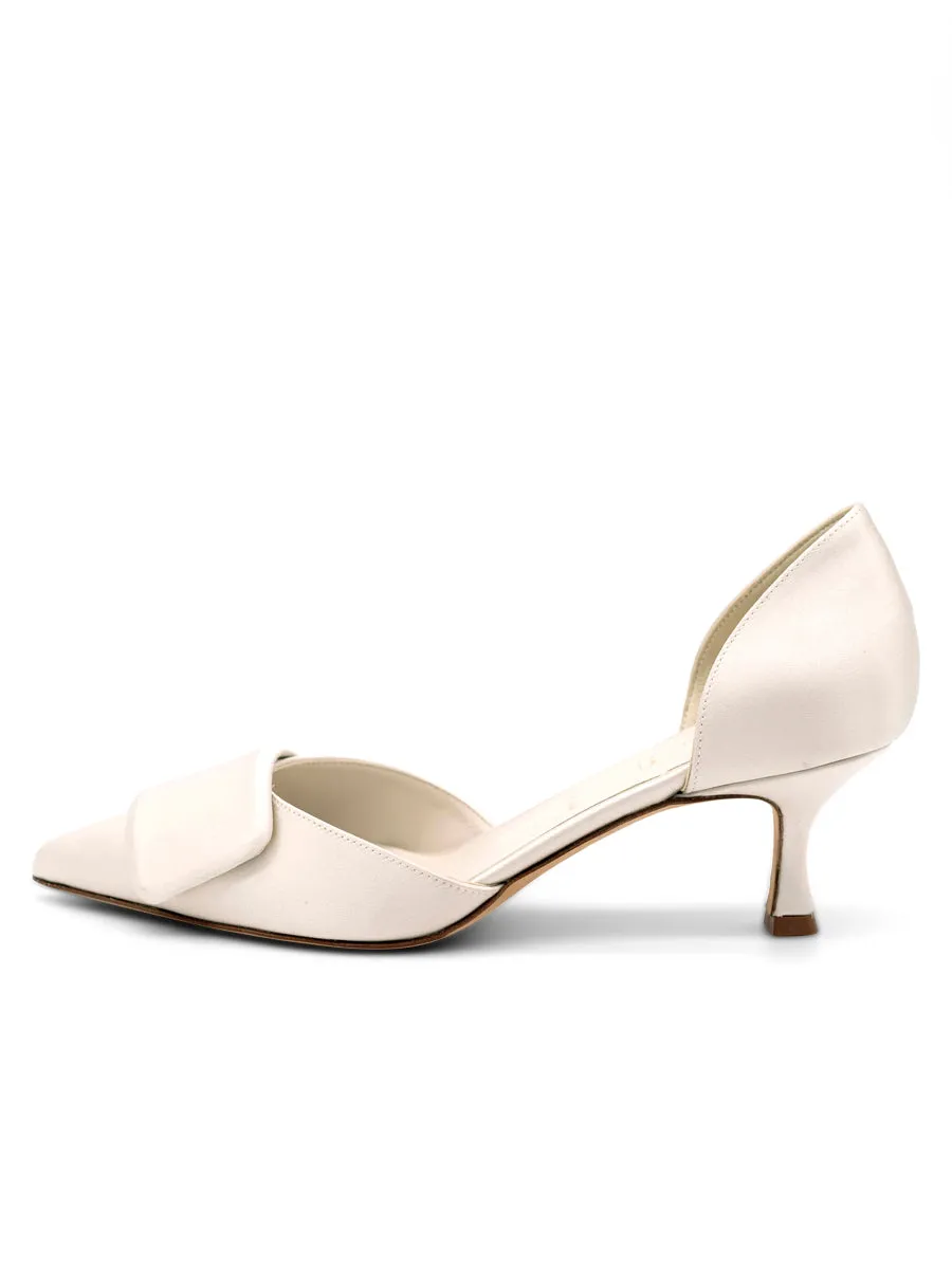 Sloane d'Orsay Kitten Heel skateboarders decorative - strap