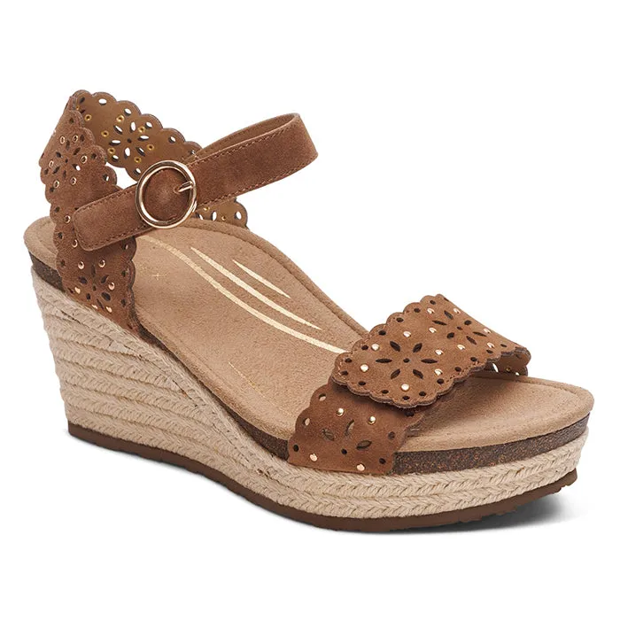Casual Sandals for Men Womens Aetrex Sydney Cutout in Scotch