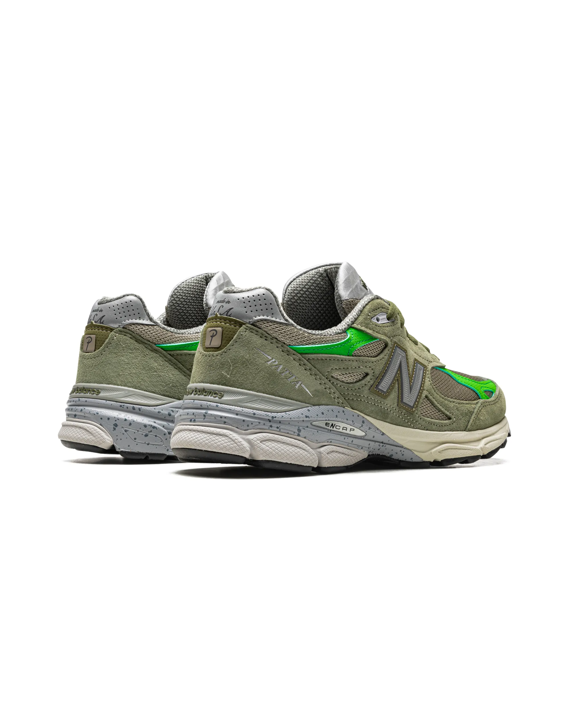 New Balance 990v3 MiUSA Patta Keep Your Family Close for interval training Outsole Pattern