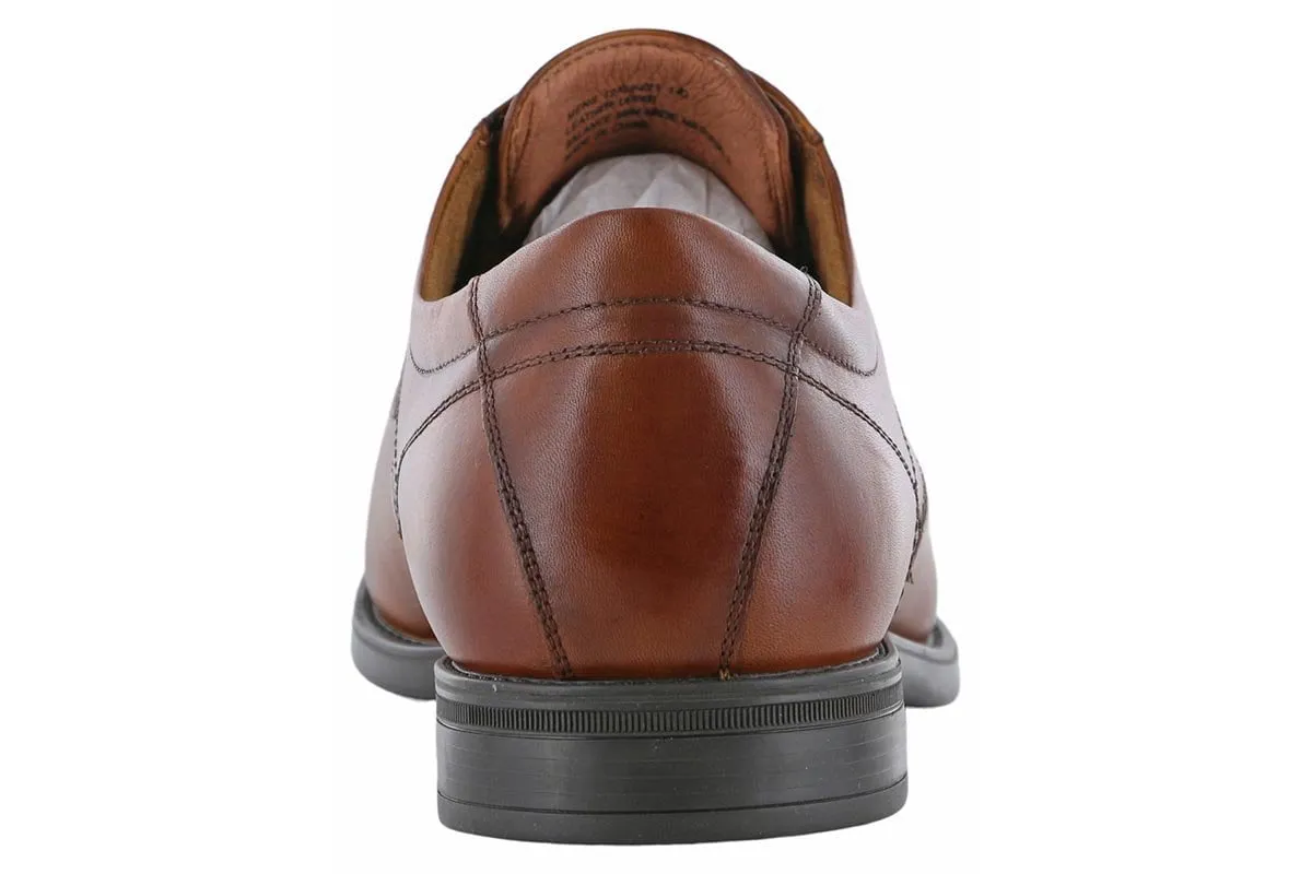 Florsheim Midtown Cap Toe Oxford Cognac Classic Luxury Perfect Match
