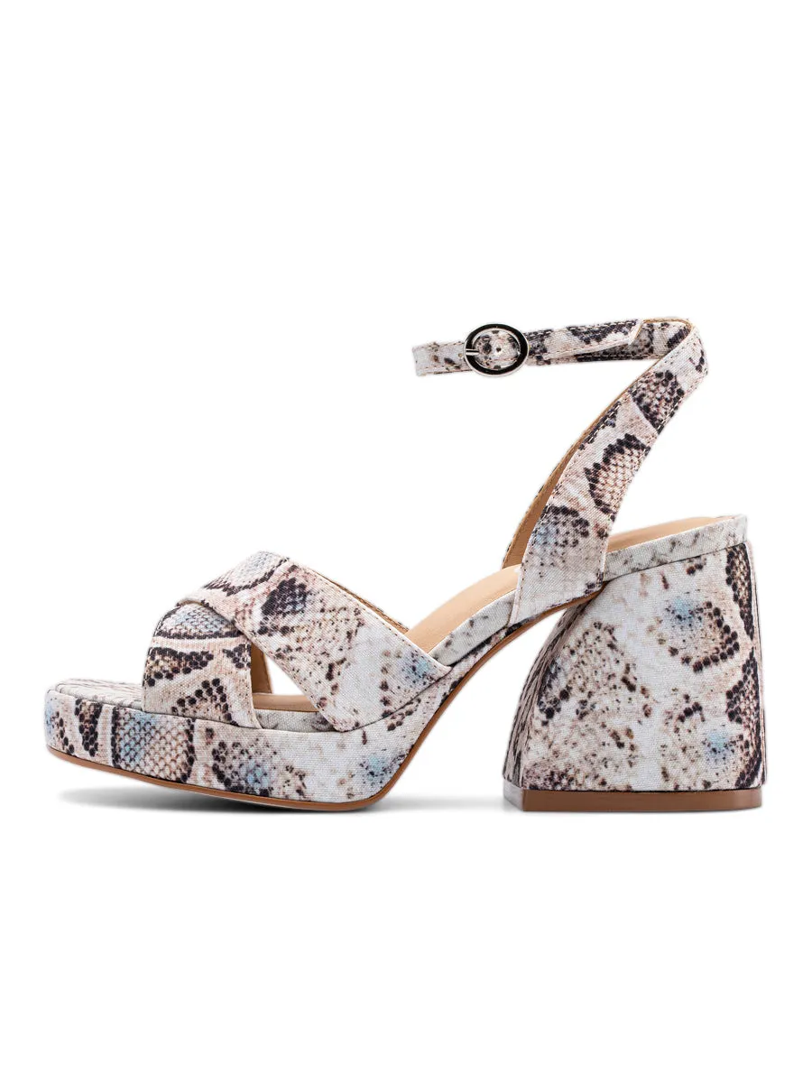 Twiggy Slim flair foot safety
