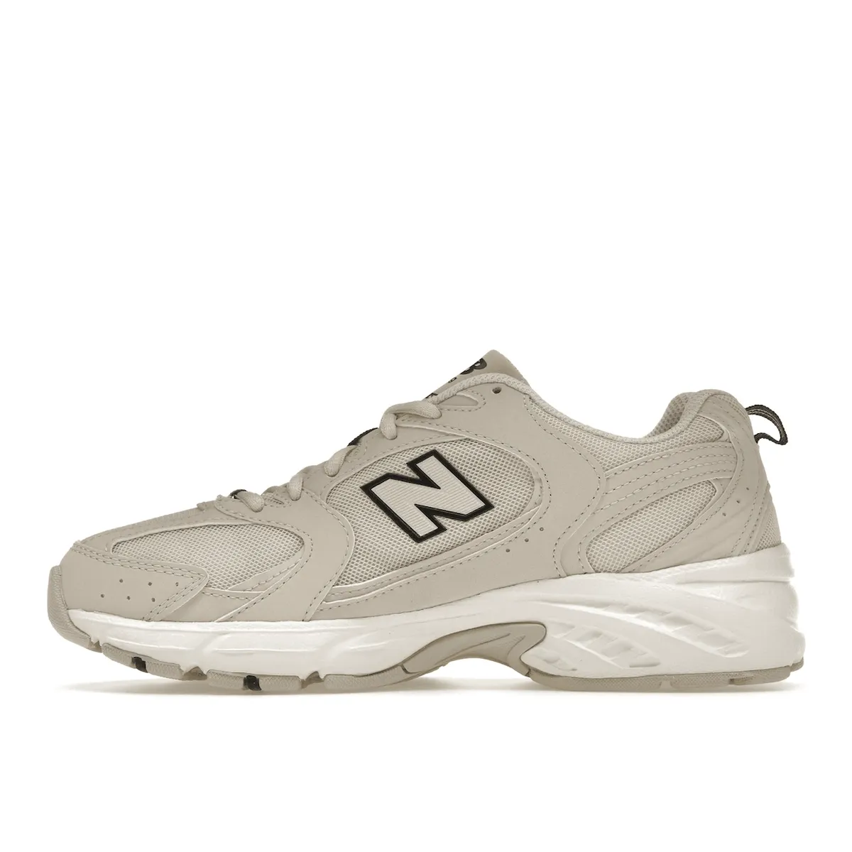 New Balance 530 Ivory Sporty Fit City Run