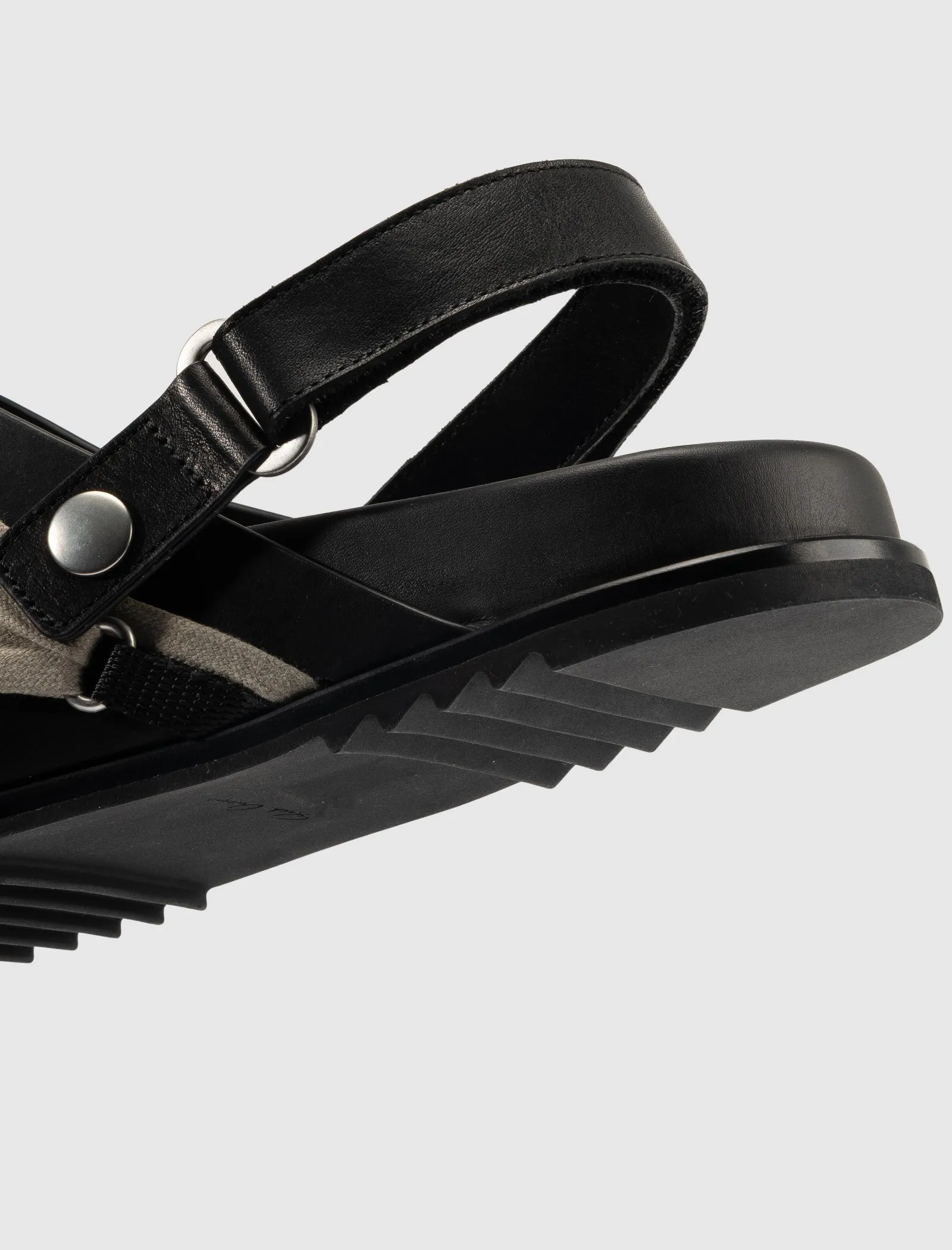 HOLLYWOOD MEGALACED MULE " GRANOLA/BLACK " Mid Heel