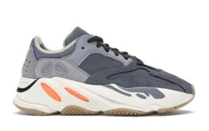sweat - resistant YZY Boost 700 Magnet