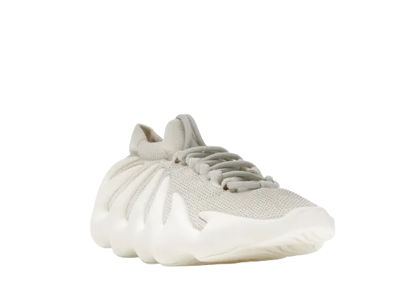 YZY 450 Cloud White medium style narrow feet support