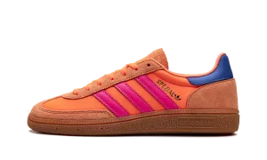 Airy Upper Sleek Ride Handball Spezial WMNS "Solar Orange Lucid Pink"