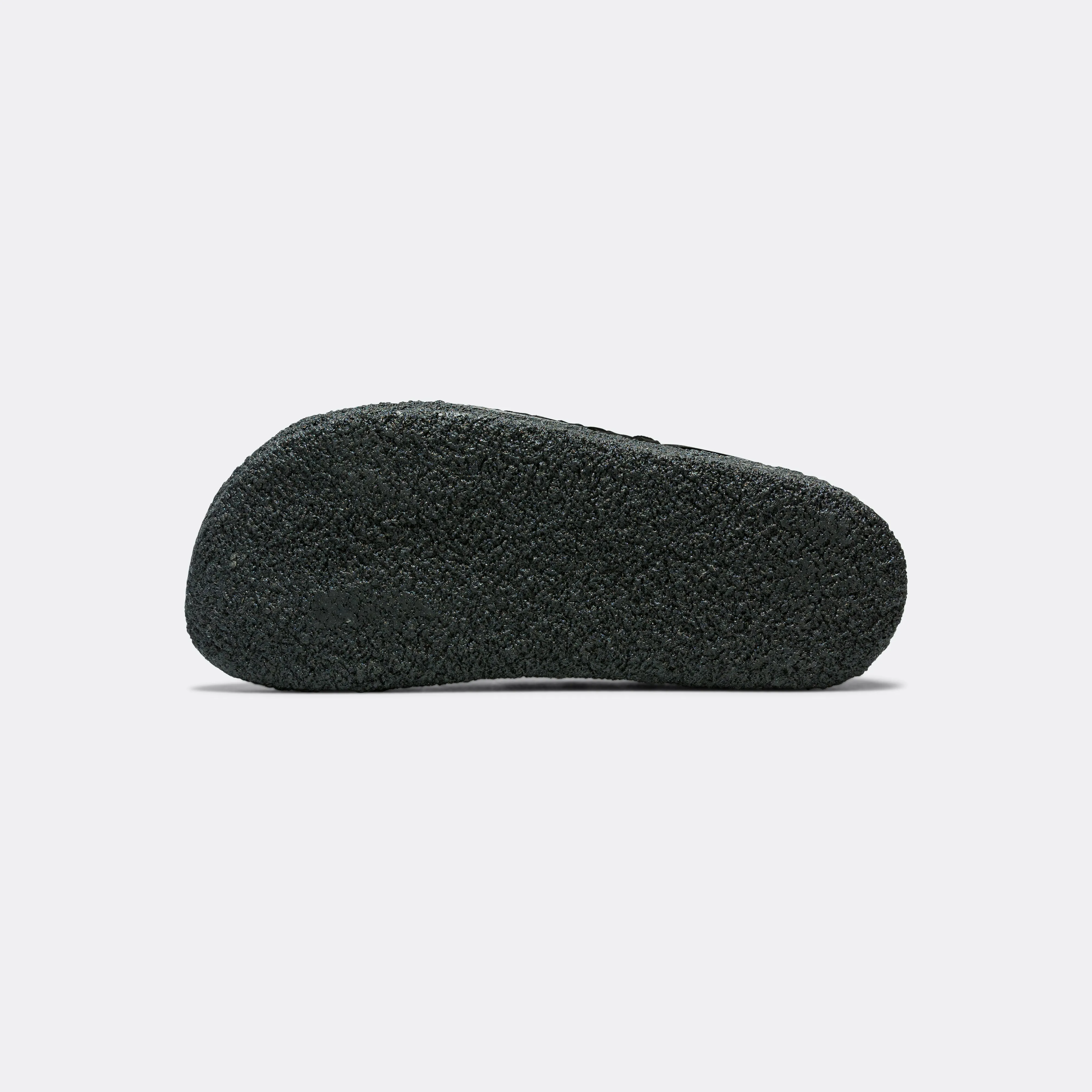 Trendy Flip-flops Latigo - Black/Black