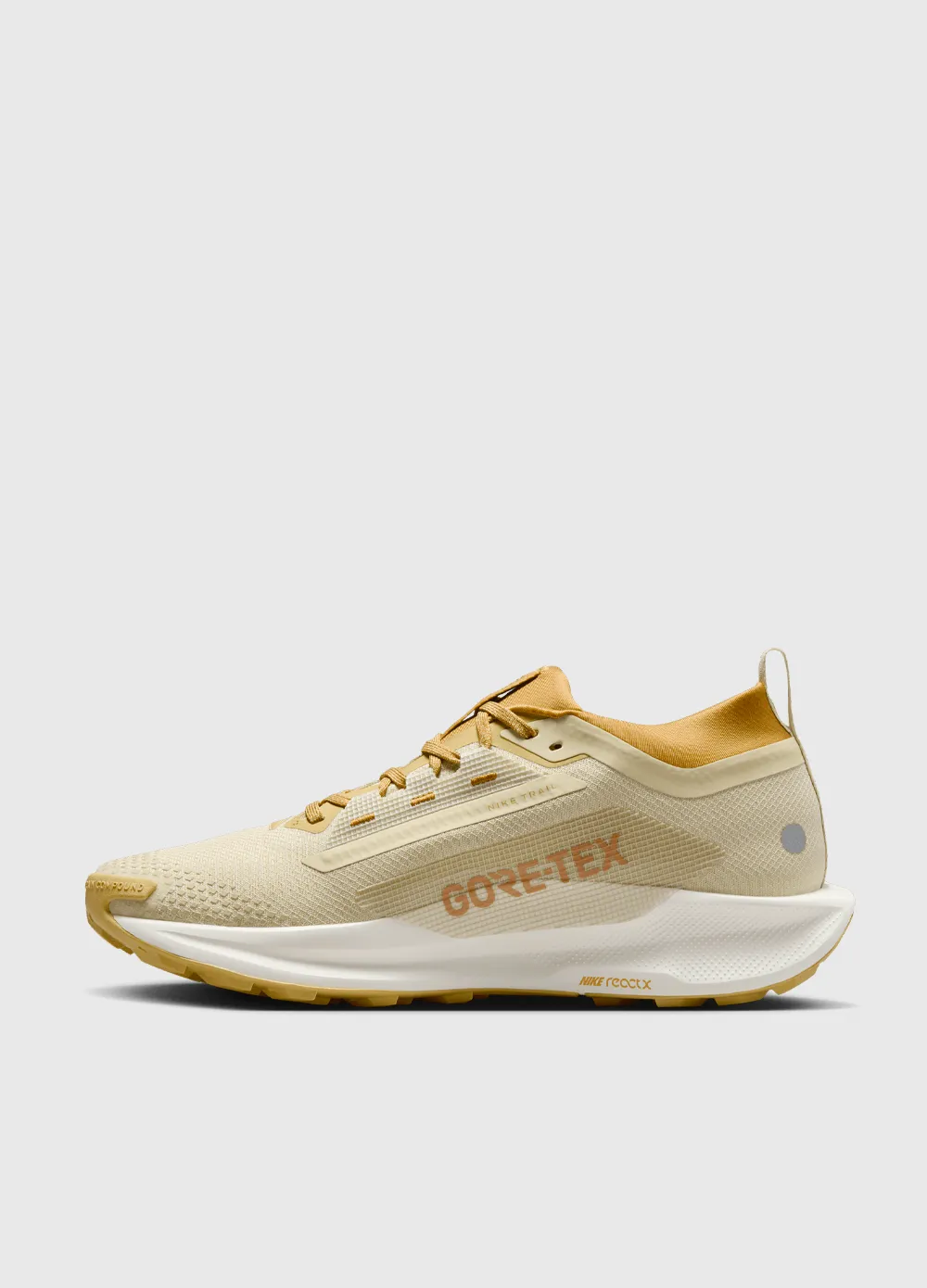 soccer players Pegasus Trail 5 GORE-TEX 'Team Gold' Sneakers