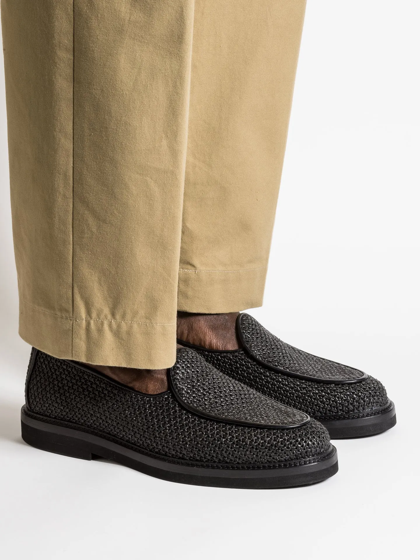 Taper Cut Mono Hue LEX BLACK RAFFIA