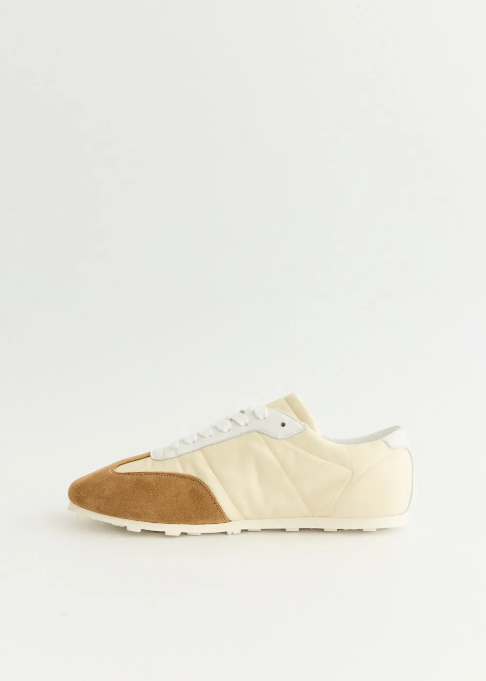 Pump Style Breath Flow Sneakers
