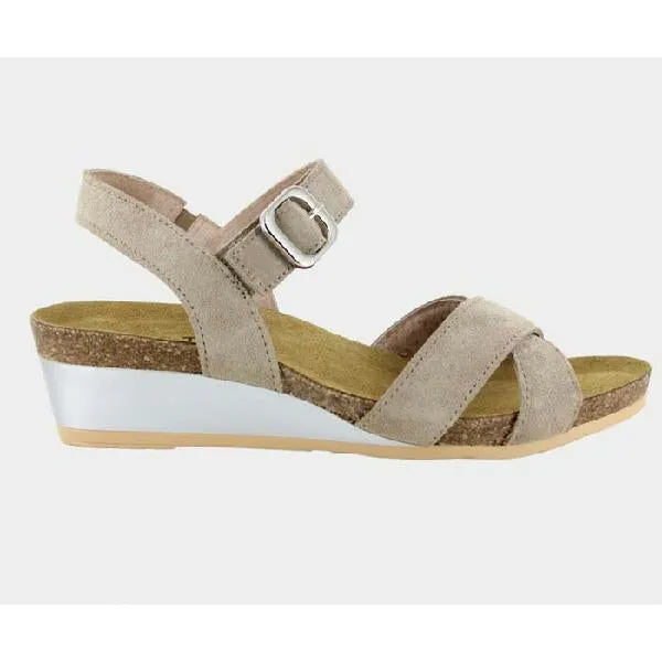 Stiletto Heel Womens Naot Throne in Almond