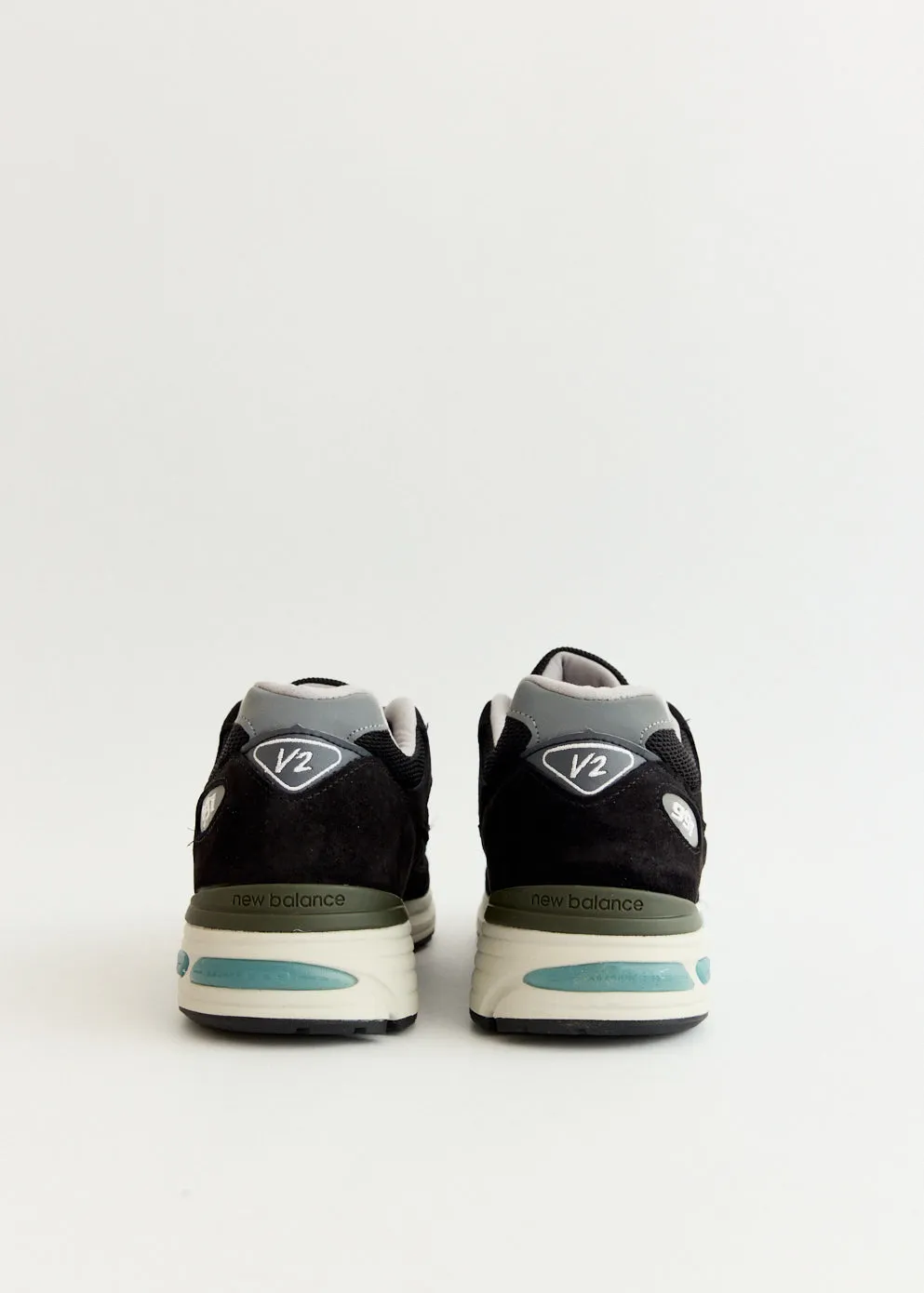 size MADE in UK 991v2 'Black' Sneakers
