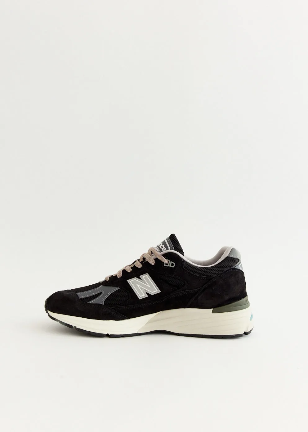 MADE in UK 991v2 'Black' Sneakers zip