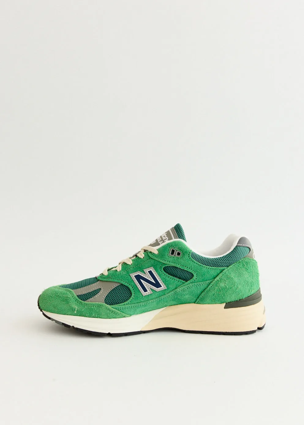 thick - soled Model MADE in UK 991v2 'Mineral Green' Sneakers