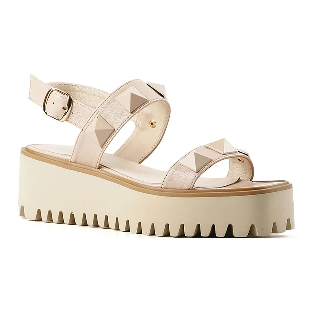 hip therapeutic Pyramid Stud Flatform Sandal
