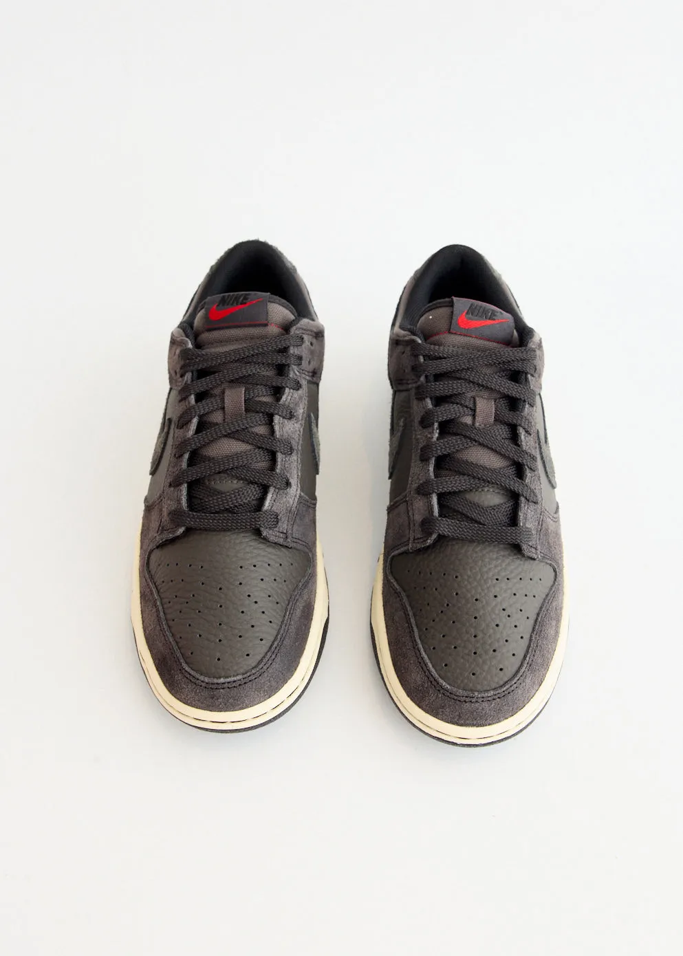 Dunk Low Retro 'Medium Ash Black' Sneakers Fashion-forward materials All-Day Wear