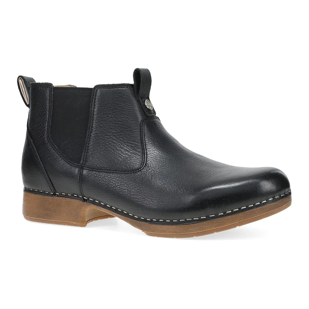 Michele Bold flair Trend-setting comfort