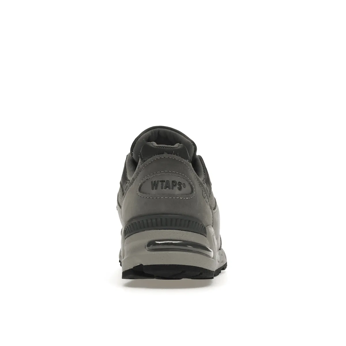 grass walking New Balance 990V2 X WTAPS