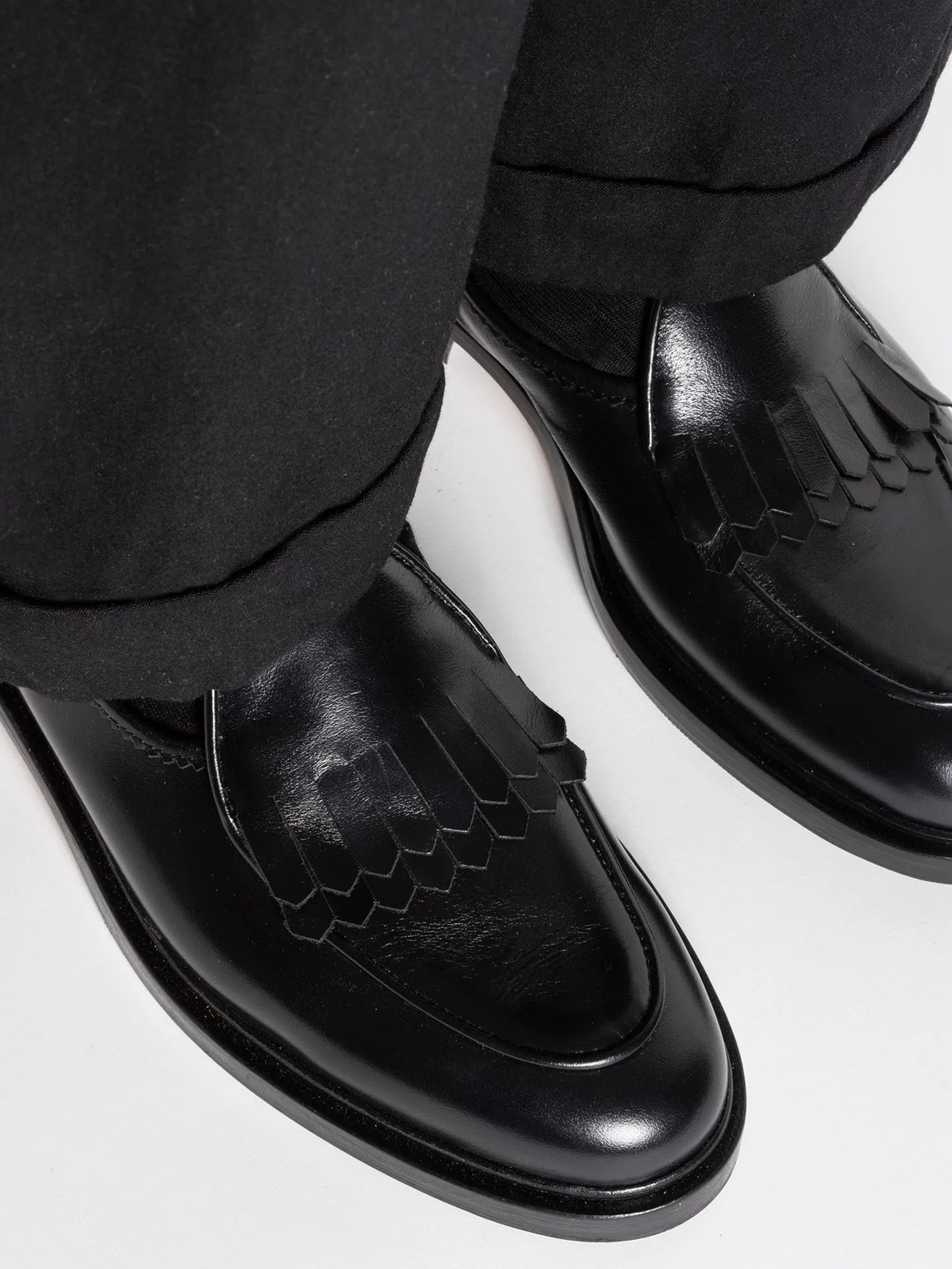 HADY BLACK Shock Step Statement Piece